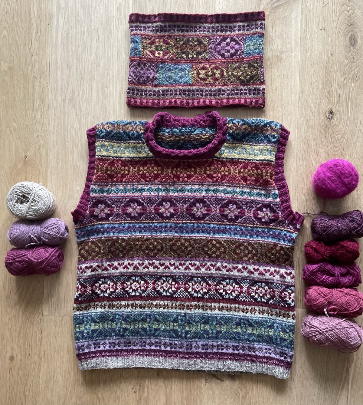 Stash Buster Fair Isle Neck Warmer pattern, Knit&nbsp;along